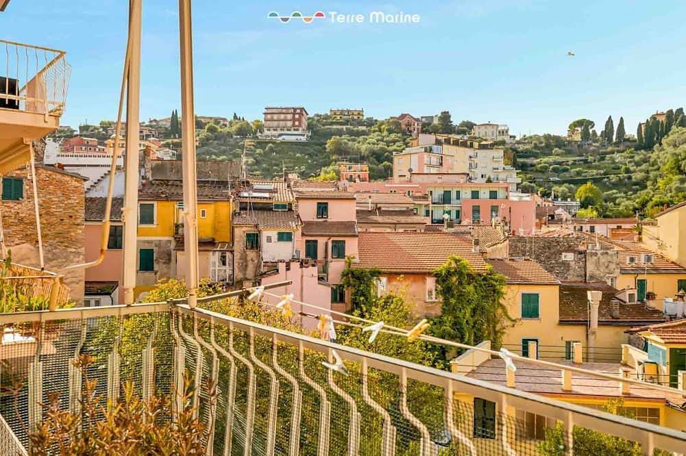 Appartamento intero, Inside Lerici, free parking, Terre Marine in Lerici, Comune di Lerici