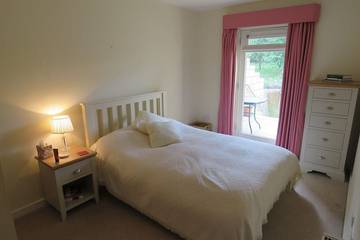 Holiday Home for 8 People in Edinburgh, Edinburgh and Lothian, Photo 4