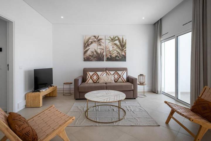 Casa rural para 3 personas, con terraza además de piscina y jardín en Faro (Portugal) - 2