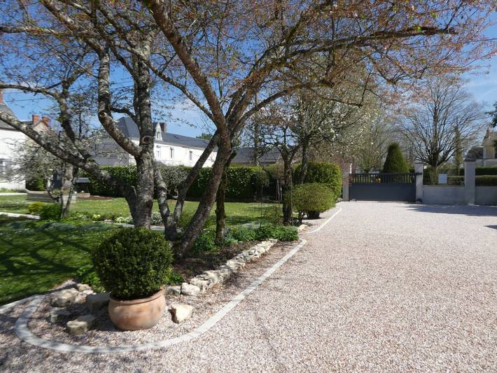 Gîte pour 6 personnes, avec terrasse ainsi que piscine et jardin dans le Cher - 4