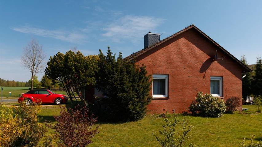 Ferienhaus für 4 Personen, mit Garten in Schneverdingen