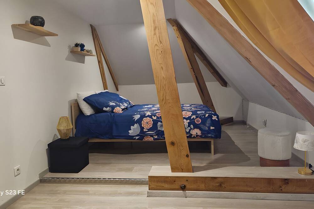 Maison de vacances 'P'tit Coin De Paradis' avec vue sur la montagne, piscine privée et Wi-Fi in La Chapelle-d'Alagnon, Région de Saint-Flour