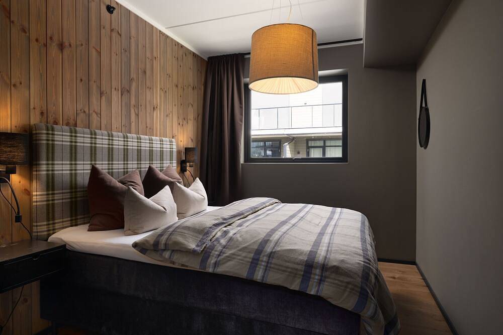 Ganze Wohnung, New (2023) apartment with very central location. in Geilo, Hol