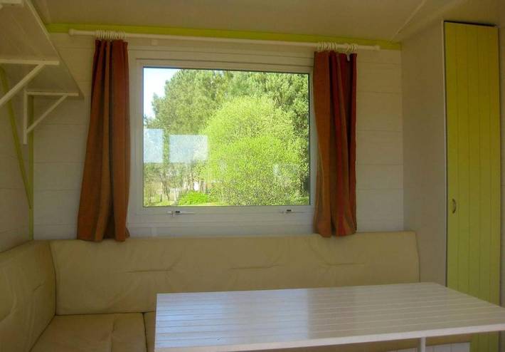 Location de vacances pour 2 personnes, avec jardin ainsi que terrasse et piscine, animaux acceptés à Le Fouilloux - 3