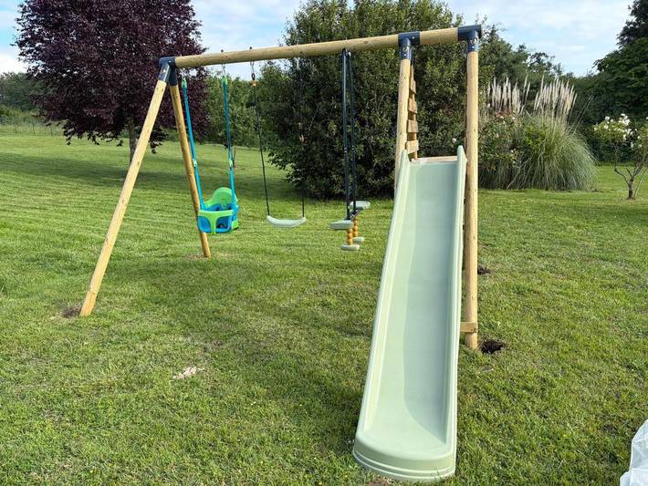 Location de vacances pour 6 personnes, avec Terrasse et Jardin ainsi que Piscine et Sauna à Monfaucon - 4