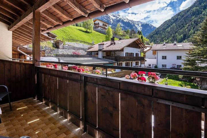 Ferienwohnung für 3 Personen, mit Balkon im Vinschgau