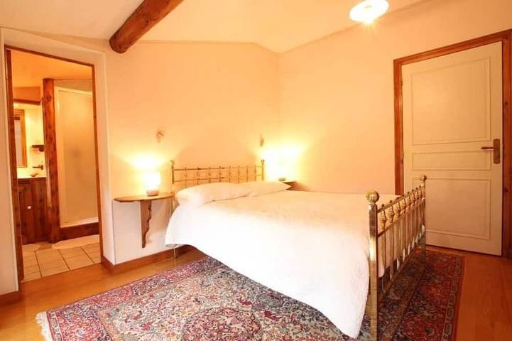 Chambre d’hôte pour 3 personnes, avec jardin à Polignac