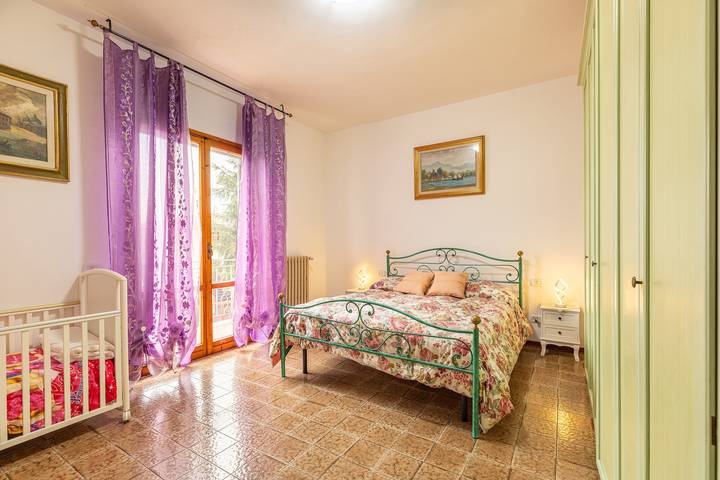 Holiday Home 'Giuliana' with Private Terrace, Private Garden and Wi-Fi in Poggio a Caiano, Prato Province