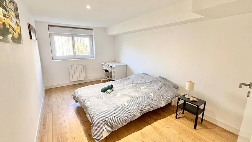 Location de vacances pour 20 personnes, avec terrasse et vue à Bourg-en-Bresse - 2