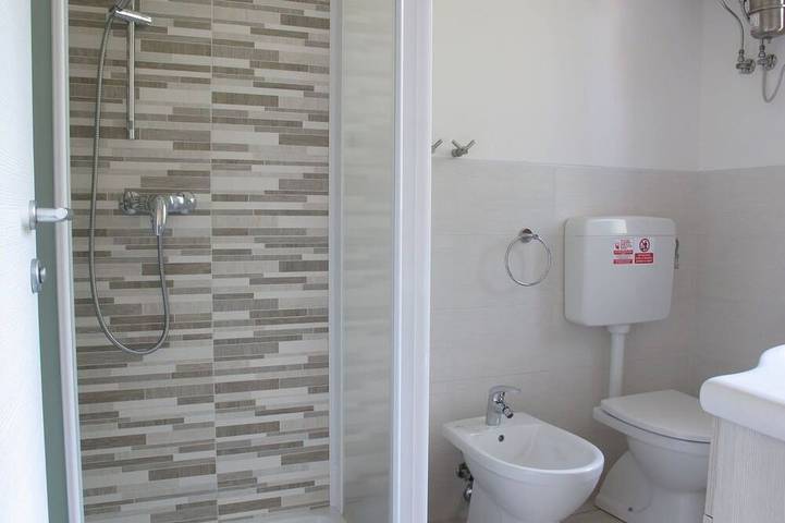 Gemütliche Wohnung in einem Ferienhaus für 4 Gäste mit Klimaanlage,  W-Lan, TV und Terrasse in Comacchio, Ferrara Provinz