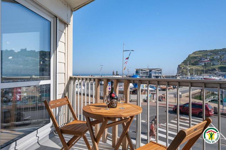 Gîte pour 6 personnes, avec Balcon ainsi que Terrasse et Vue