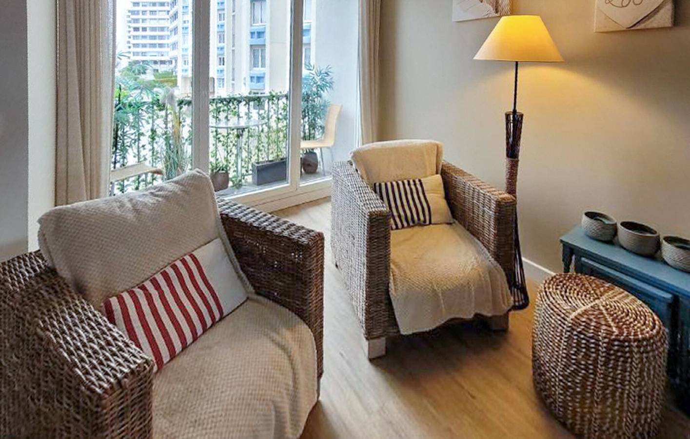 Apartamento vacacional entero, Acogedor apartamento que admite mascotas con WiFi, TV y aparcamiento cerca de Malo-les-Bains in Plage de Malo-les-Bains, Dunkerque