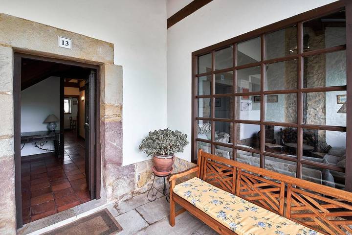 Location de vacances pour 8 personnes, avec vue et jardin, animaux acceptés à Comillas - 4