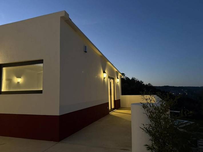 Location de vacances pour 4 personnes, avec Terrasse et Jardin ainsi que Piscine et Vue dans Ourém - 2