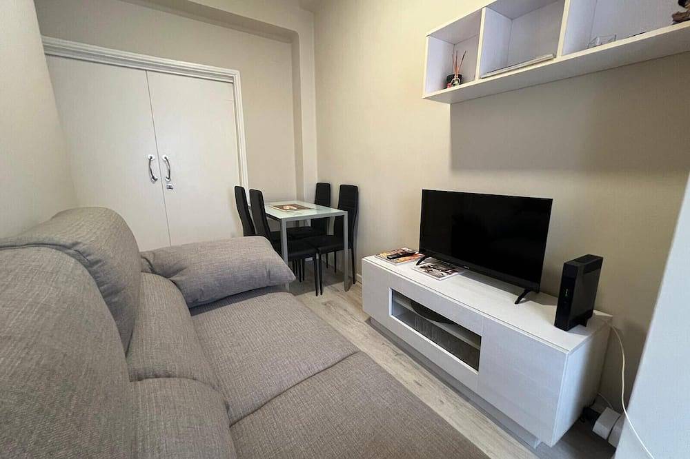Entire apartment, Yourhouse Oasis Urbano in Ourense, Ourense Region