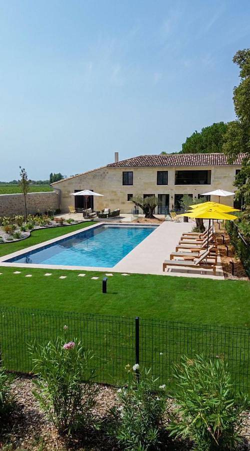 Location de vacances pour 8 personnes, avec piscine ainsi que vue et terrasse, animaux acceptés à Labarde - 3