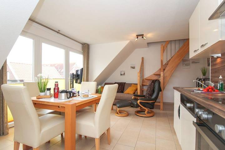 Ferienwohnung für 4 Personen, mit Balkon in Norddeich Mole