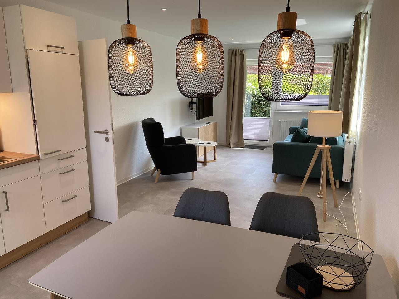 Ferienwohnung Seestern - Haus Seeschwalbe - Ferienwohnung Seestern mit 45qm, 1 Schlafzimmer, 1 Wohn-Schlafzimmer, max. 4 Personen in Wangerland, Südliche Nordseeküste