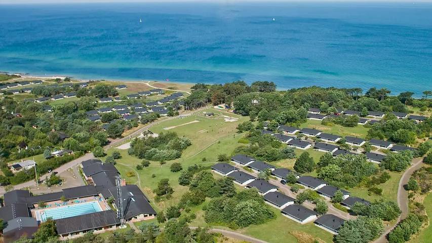 Ferienpark für 5 Personen, mit Terrasse und Pool in Dänemark an der Ostsee