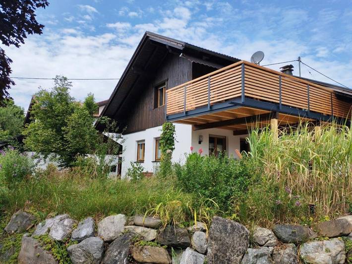 Ferienwohnung für 5 Personen, mit Balkon und Terrasse sowie Ausblick