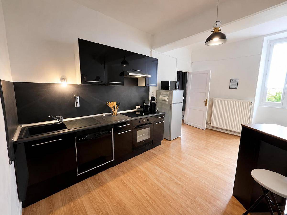 Appartement entier, La Halte - Comfortable Flat near Station & Old Town in Issoudun, Région d'Issoudun