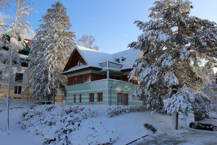 Ferienwohnung für 5 Personen, mit Garten und Ausblick sowie Seeblick - 1