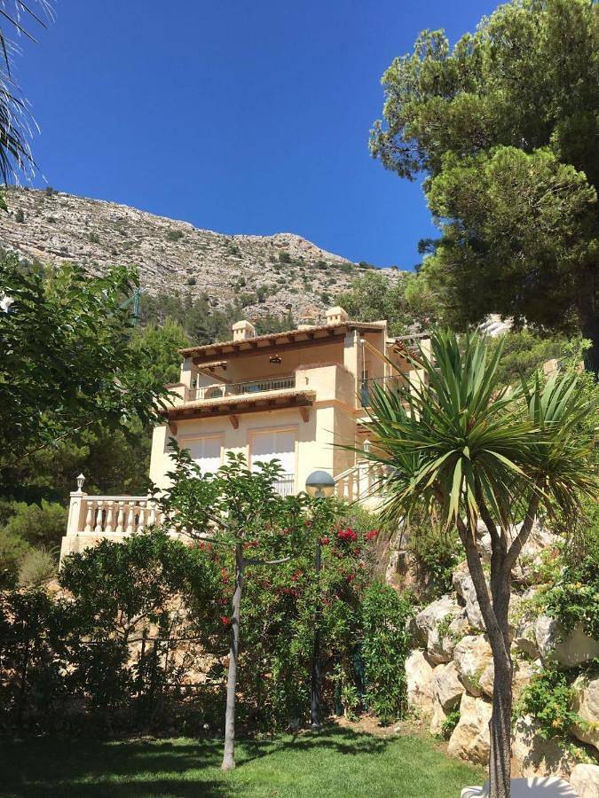 Casa de vacaciones para 6 personas, con terraza y vistas además de jardín y piscina, Se admiten mascotas - 1