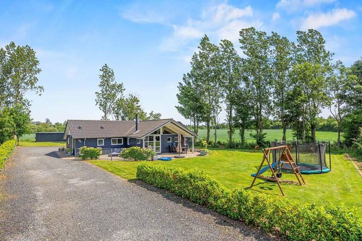Villa für 6 Personen, mit Balkon/Terrasse und Sauna sowie Whirlpool - 1