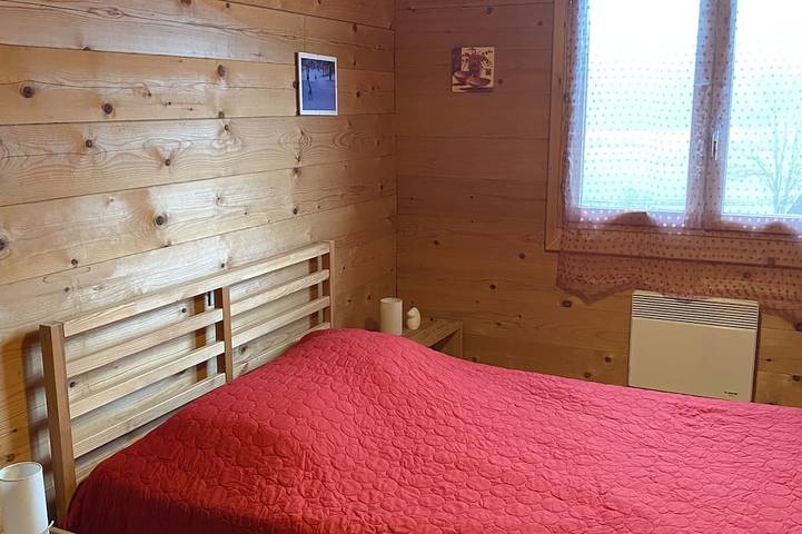 Chalet pour 10 personnes, avec jardin, animaux acceptés dans le Jura - 2