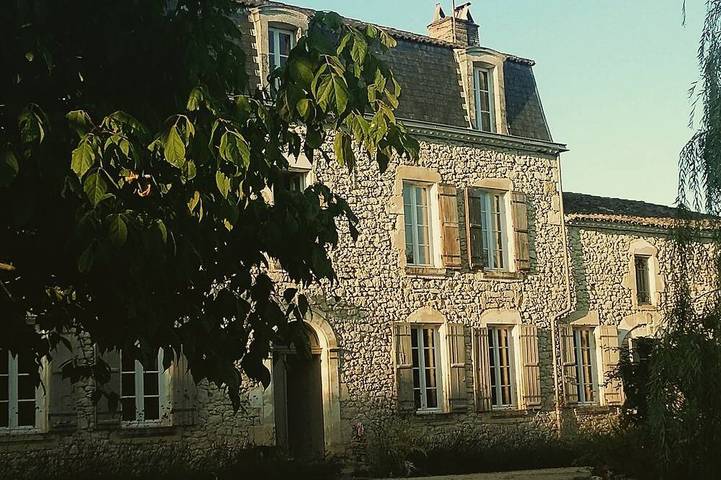 Location de vacances pour 16 personnes, avec jardin à Saint-Ferme