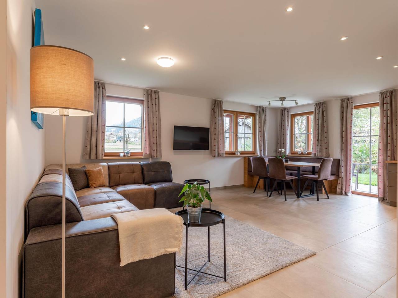 Ganze Wohnung, Geräumige Wohnung mit Weitblick und Terrasse in Saalfelden am Steinernen Meer, Steinernes Meer