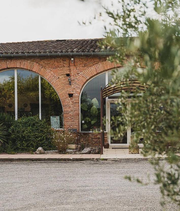 Hôtel pour 2 personnes, avec piscine ainsi que terrasse et jardin