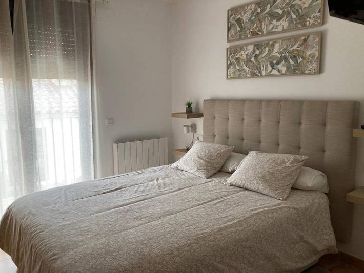 Apartamento para 4 personas, con Balcón y Terraza además de Jardín y Vistas en Valdelinares