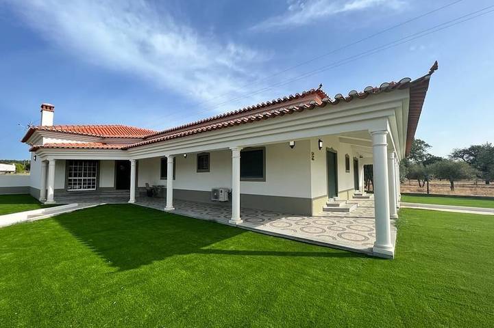 Casa rural para 10 personas, con balcón además de jacuzzi y jardín - 1