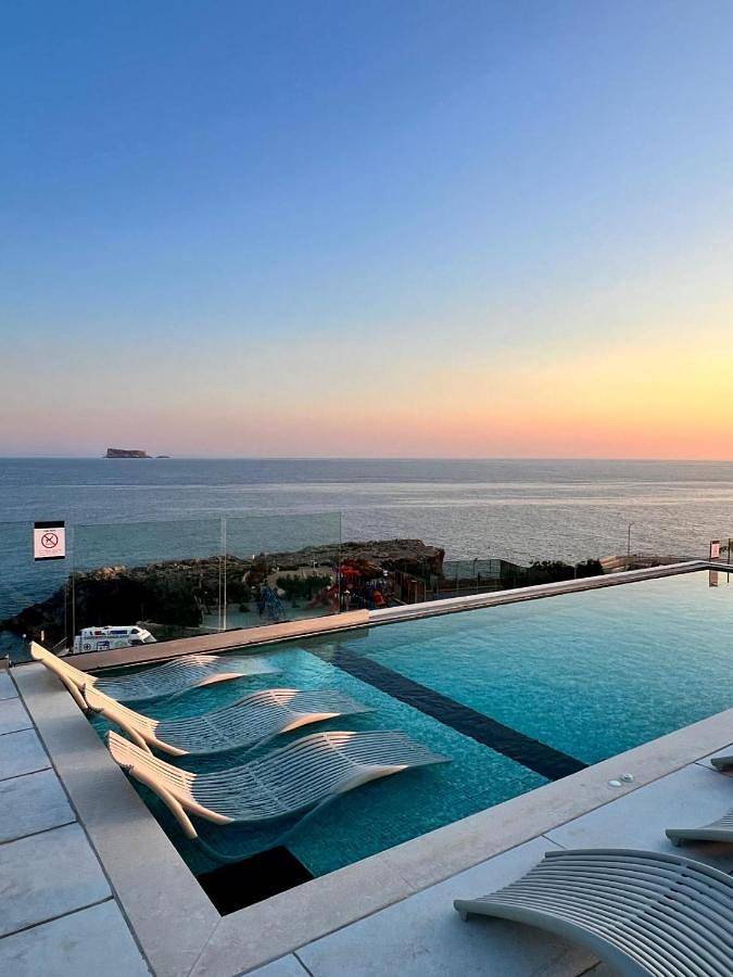 Casa de huéspuedes para 2 personas, con vistas además de terraza y piscina en Malta