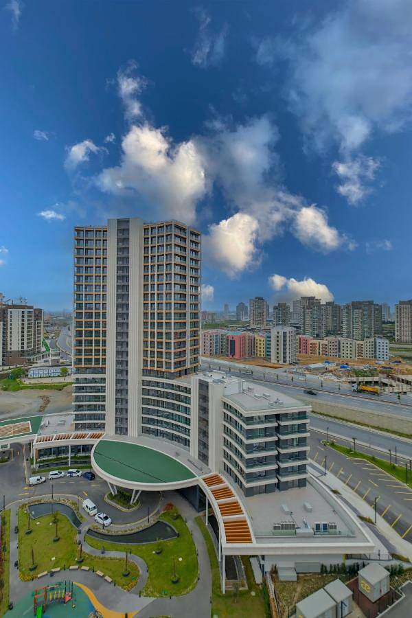 Lägenhet för 3 Personer, med trädgård samt utsikt och pool och bastu i Istanbul