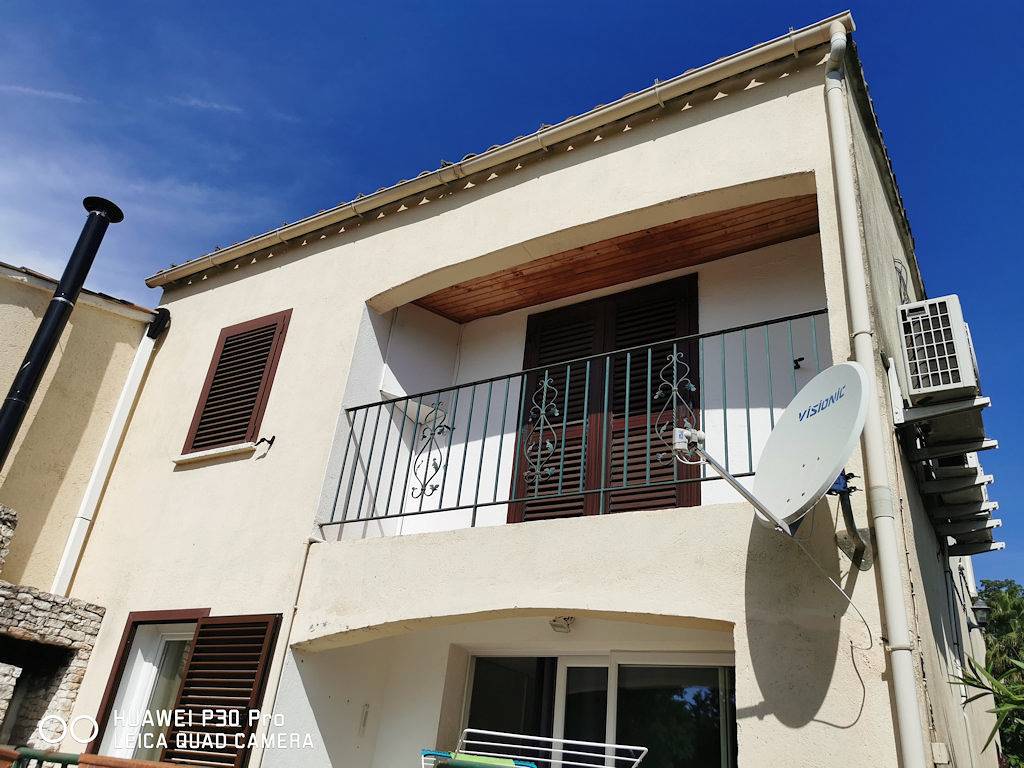 Chambres d'Hôtes chez Christine et Pierrette - Chambre le vieux hibou in Porto-Vecchio, Arrondissement de Sartène