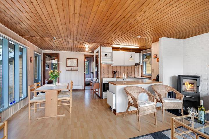 Gemütliches Ferienhaus in Strandnähe unweit von Ebeltoft in Øerne, Ebeltoft