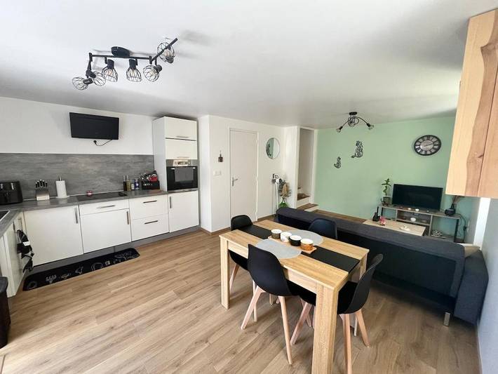 Location de vacances pour 4 personnes, avec balcon dans Collanges
