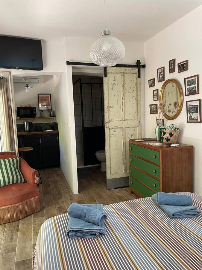 Maison d hôtes La Villa Madeleine in Sanary-sur-Mer, Côte méditerranéenne (France)