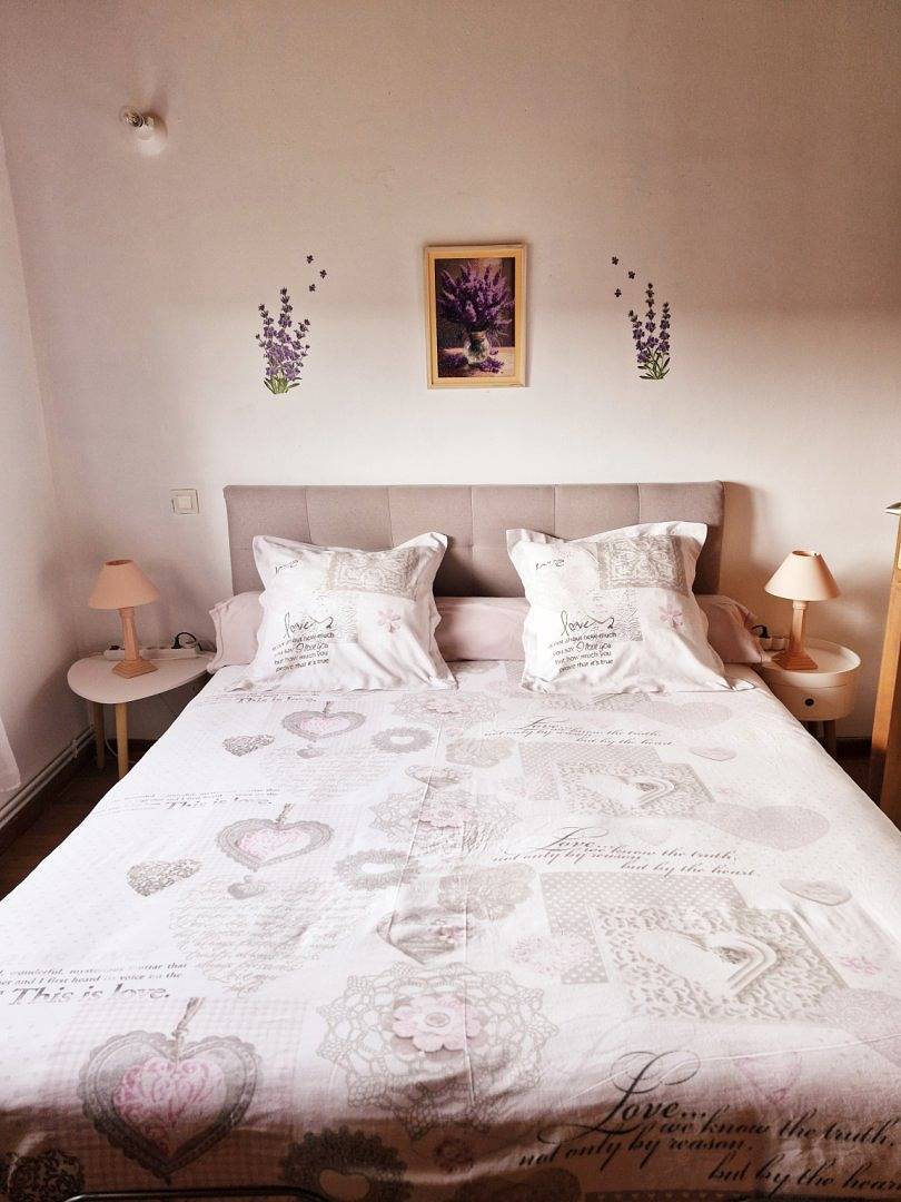 Chambres d'hôtes "Lo temps d'una pausa" - Chambre Lavande in Nègrepelisse, Tarn-et-Garonne