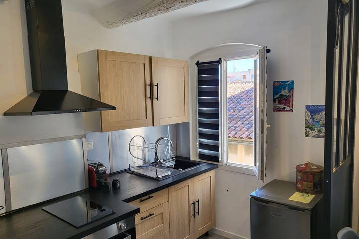 Gîte pour 2 personnes, adapté aux familles dans Le Vieux Port (Marseille) - 2