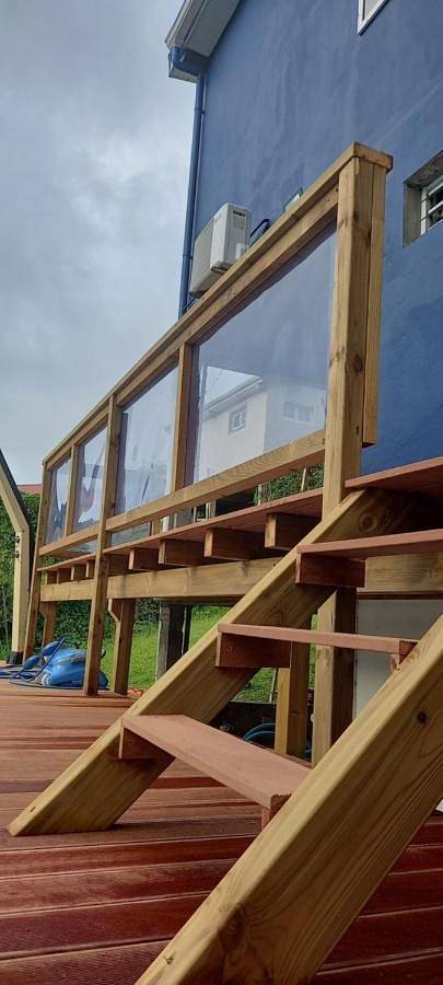 Appartement de vacances pour 4 personnes, avec piscine ainsi que jardin et vue