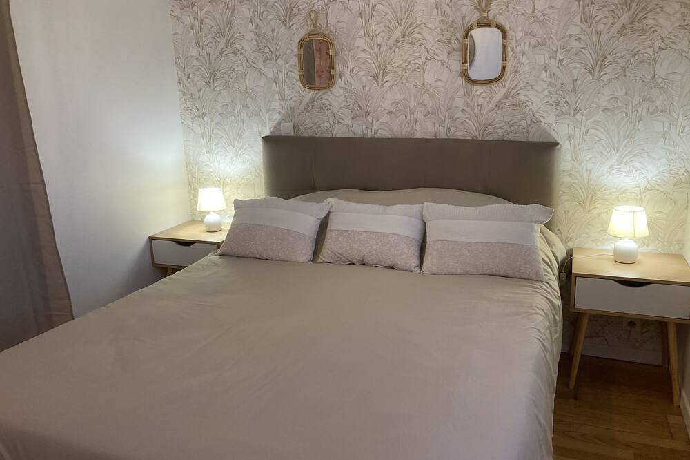 Appartement entier, Belle location à 5 km des thermes de cambo les bains dans une ancienne ferme . in Hasparren, Région de Bayonne