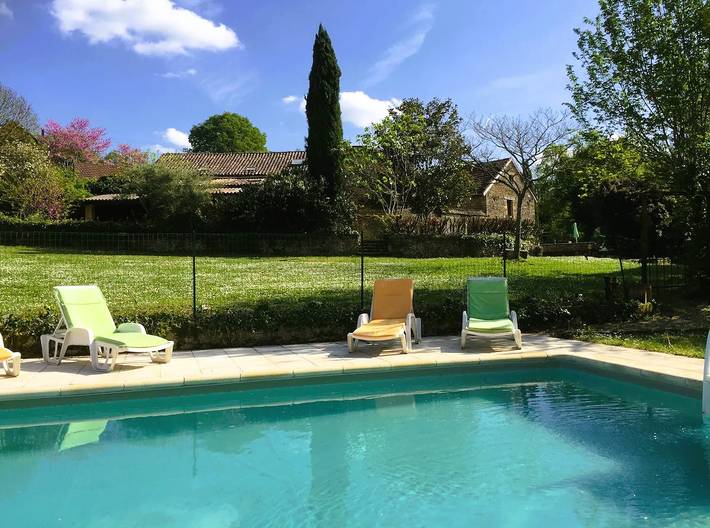 Gîte pour 6 personnes, avec piscine, animaux acceptés à Saint-Amand-de-Coly - 2