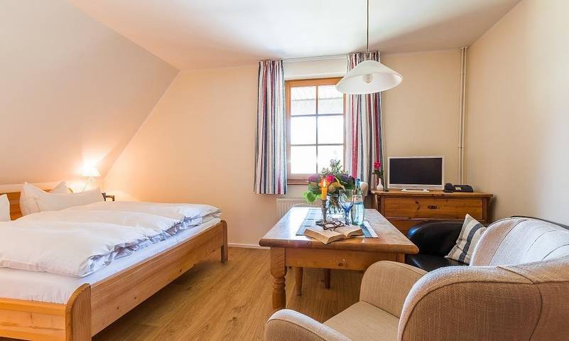 Ferienwohnung für 2 Personen, mit Garten und Ausblick in Ahrenshoop - 2