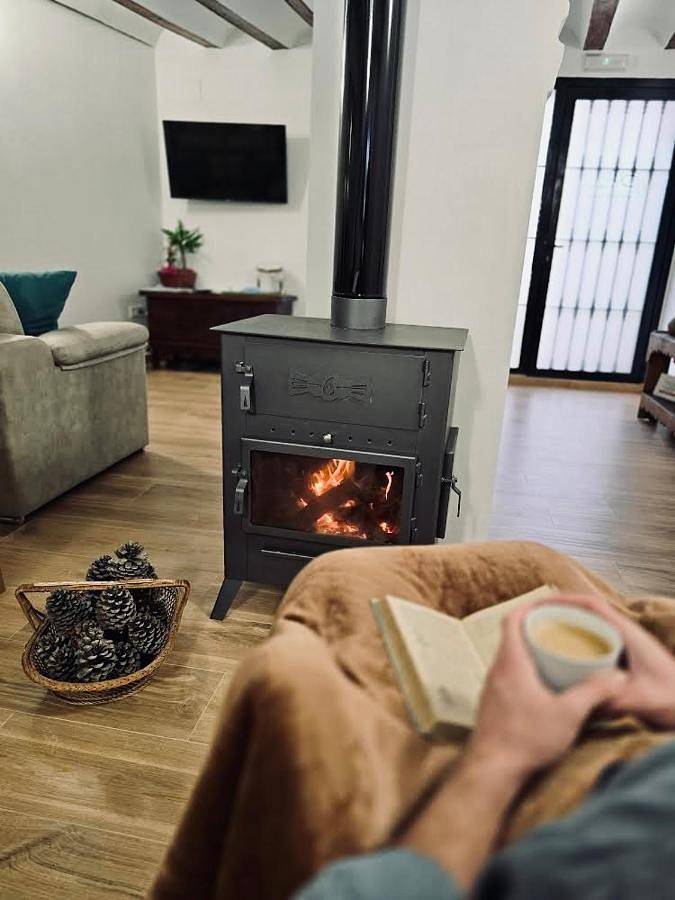 Casa rural para 8 personas, con Jacuzzi y Terraza además de Jardín y Piscina en Jarafuel - 4