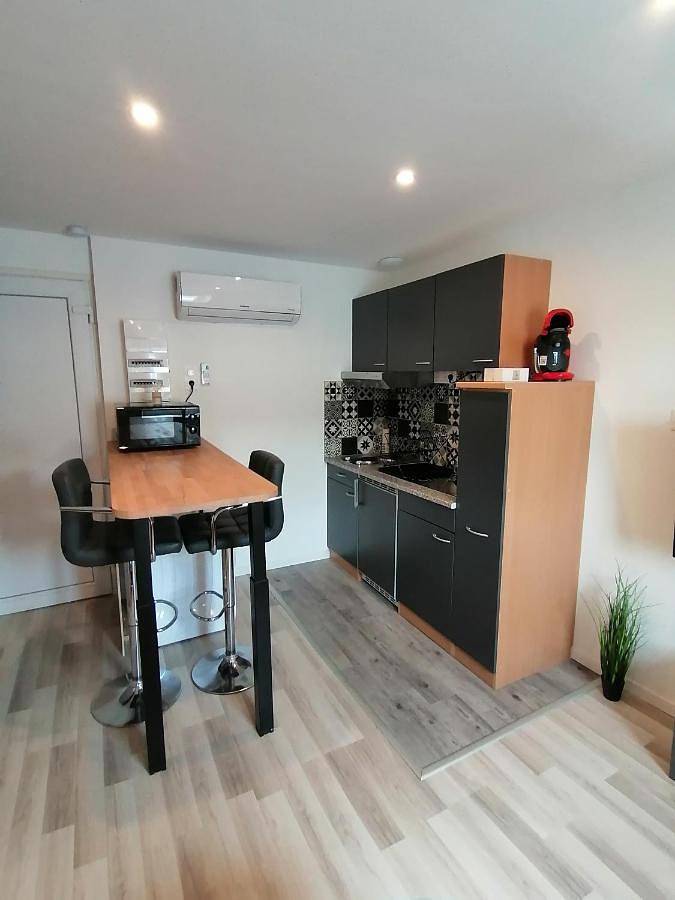 Appartement entier, One-Bedroom Apartment in Tonneins, Région de Marmande