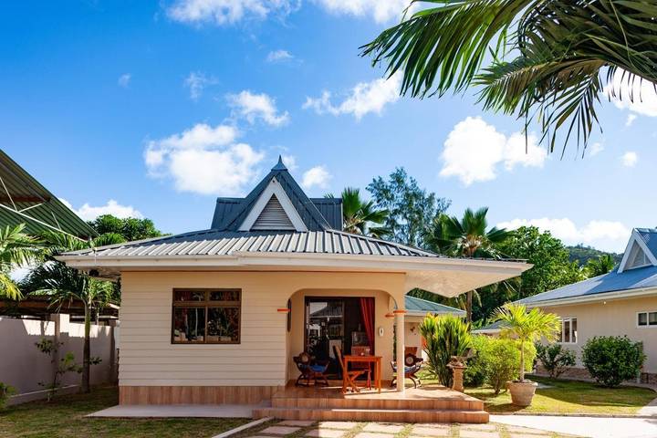 Villa pour 8 personnes, avec piscine ainsi que vue et terrasse aux Seychelles - 4