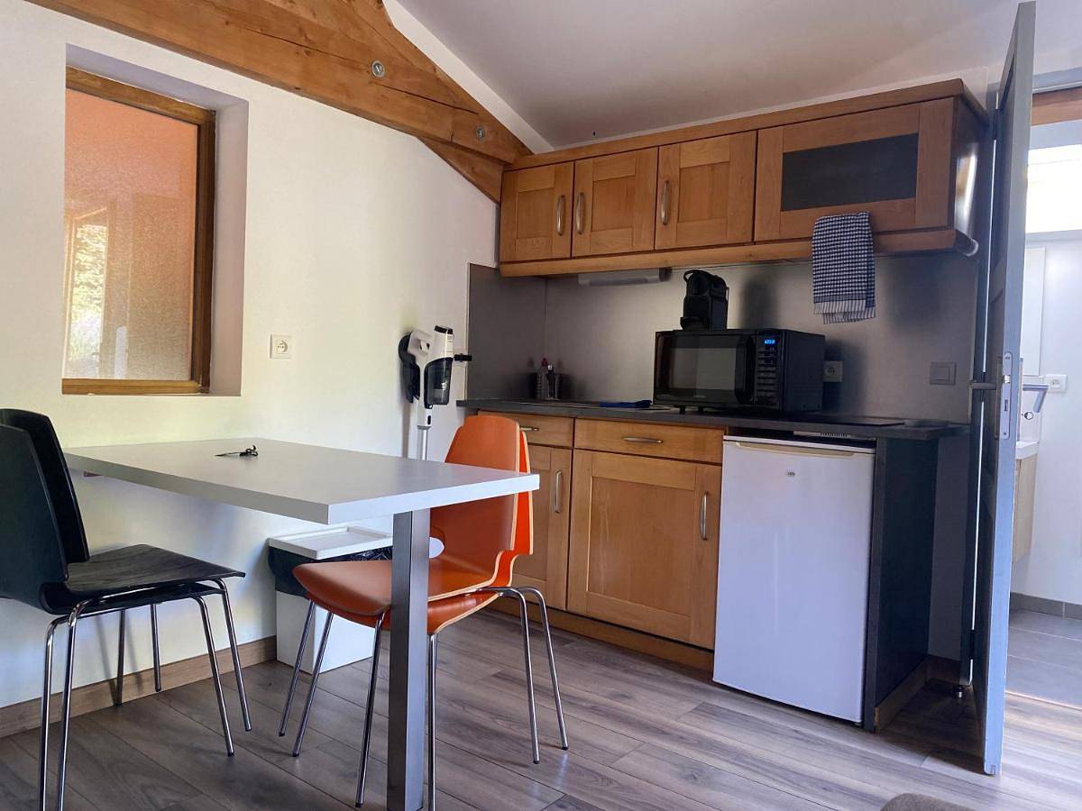 One-Bedroom House in Saint-Victor-sur-Loire, Saint-Étienne